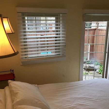 טראוורס סיטי Aberdeen Stone Cottage B&B מראה חיצוני תמונה