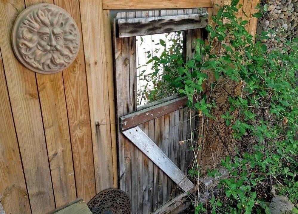 טראוורס סיטי Aberdeen Stone Cottage B&B מראה חיצוני תמונה